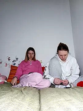 ella grays online show from March 6, 5:09 pm