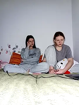 ella grays online show from March 18, 6:44 pm