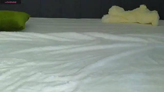 LauraMirage online show from September 17, 7:21 am