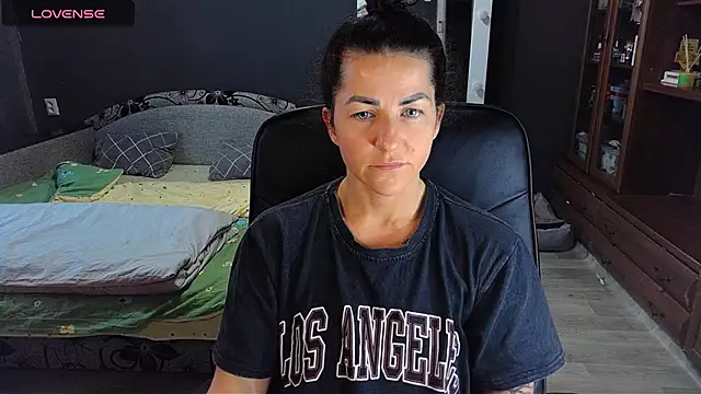 Aria Dl online show from April 18, 9:35 am