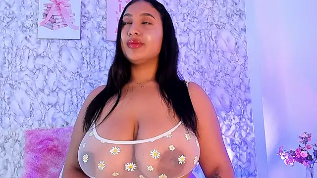  karenestrada online show from April 14, 4:07 am