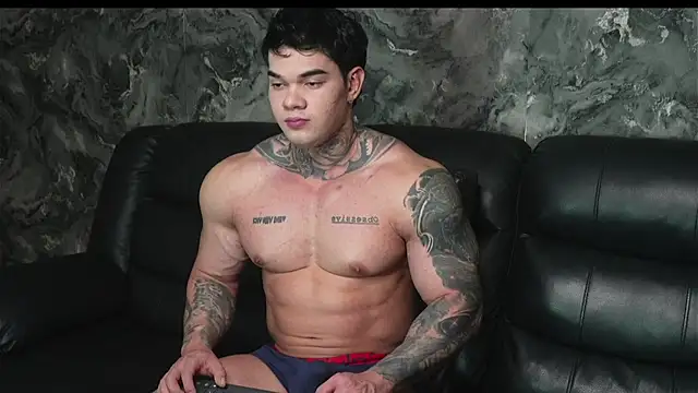 Snapshot of Justin_Clark chatting on November 1, 12:56 am Justin Clark online show from November 1, 12:56 am