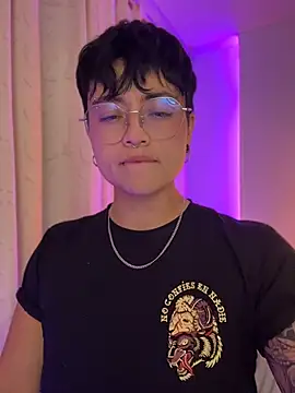 Chriss gomez2 online show from July 7, 2:14 am