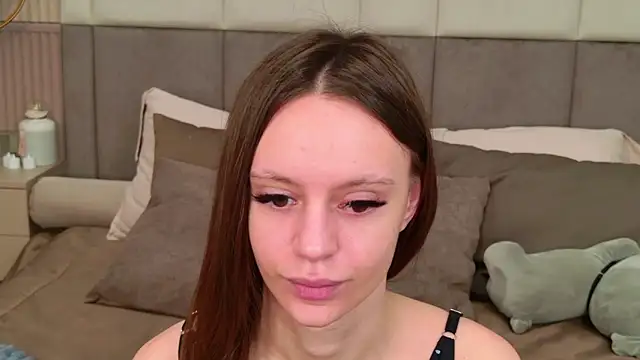 Snapshot of RebeccaMartons chatting on February 4, 8:59 pm RebeccaMartons online show from February 4, 8:59 pm