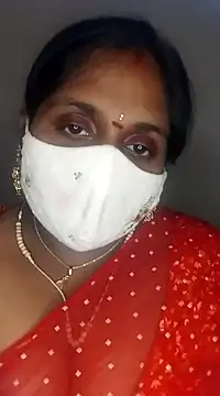 Sexy Radhikaa online show from March 17, 1:18 pm