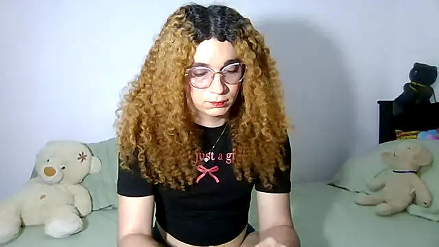 Snapshot of CELESSTESeductora chatting on June 14, 4:42 pm CELESSTESeductora online show from June 14, 4:42 pm