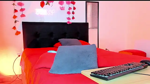 Snapshot of AlanaParker6_ chatting on December 29, 2:31 pm AlanaParker6 online show from December 29, 2:31 pm