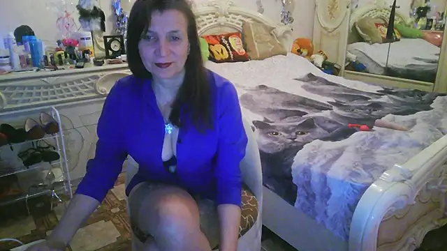 Debra Phoenix online show from July 6, 12:40 am