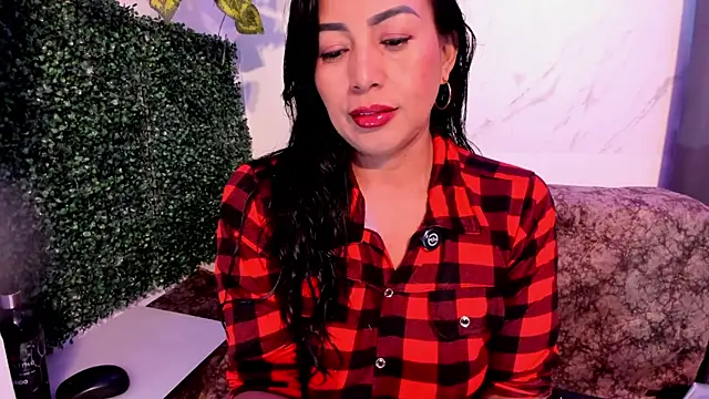 MeleekXXX  online show from April 8, 8:53 pm