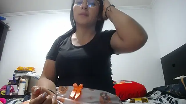 Snapshot of princehermosa44 chatting on July 4, 11:33 pm princehermosa44 online show from July 4, 11:33 pm