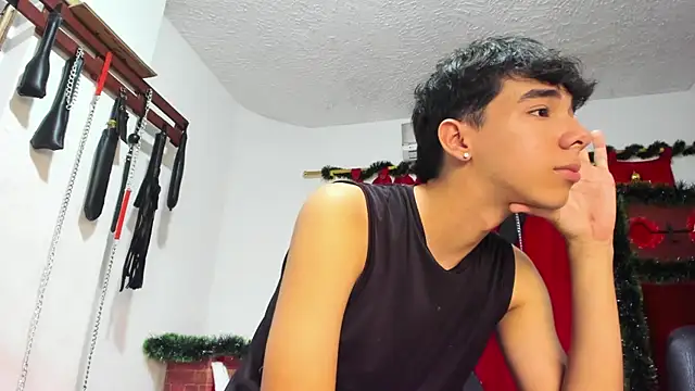 Harry LatinBoy online show from December 6, 8:29 pm