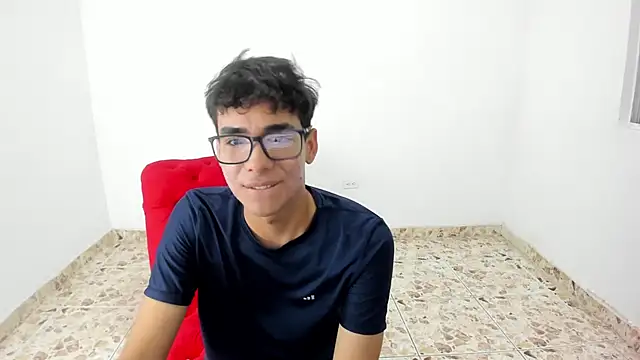 Snapshot of Harry_LatinBoy chatting on February 26, 10:53 pm Harry LatinBoy online show from February 26, 10:53 pm