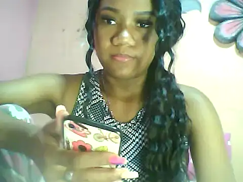 Snapshot of Fariana01 chatting on January 6, 1:53 am Fariana01 online show from January 6, 1:53 am