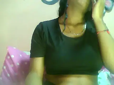 Snapshot of Fariana01 chatting on January 10, 1:42 am Fariana01 online show from January 10, 1:42 am