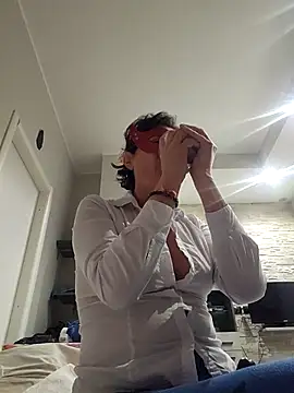 Vagabondainnamorata online show from March 21, 4:17 am