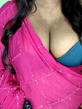 Snapshot of TANIYA-98 chatting on May 8, 5:07 pm TANIYA-98 online show from May 8, 5:07 pm