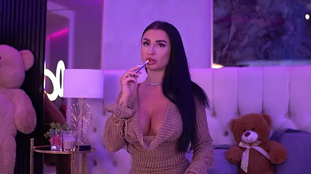 IsabelleHunt online show from September 10, 5:07 am