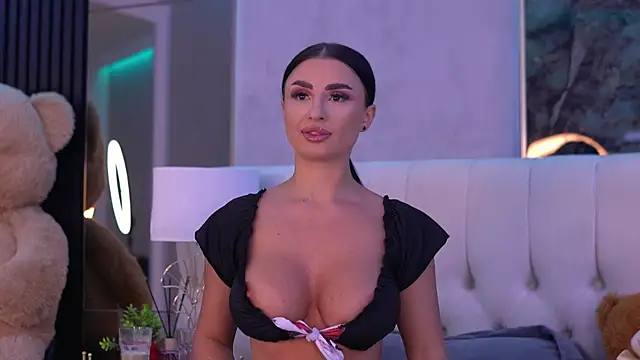 IsabelleHunt online show from September 27, 5:12 am