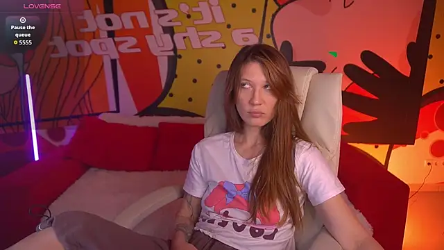 Snapshot of DreamyLinaa chatting on February 28, 8:43 pm DreamyLinaa online show from February 28, 8:43 pm