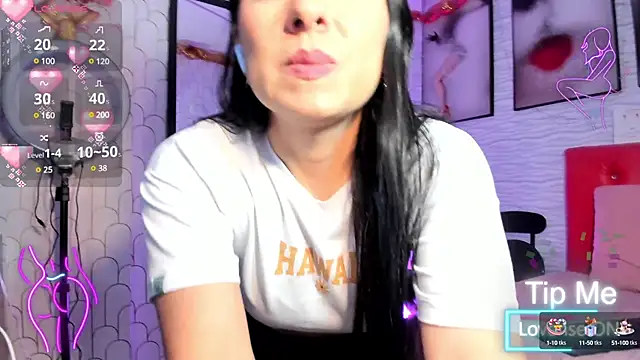 Snapshot of Ella_Rousse chatting on January 15, 3:50 pm Ella Rousse online show from January 15, 3:50 pm