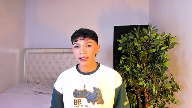 im sebaslopez online show from February 10, 7:51 pm