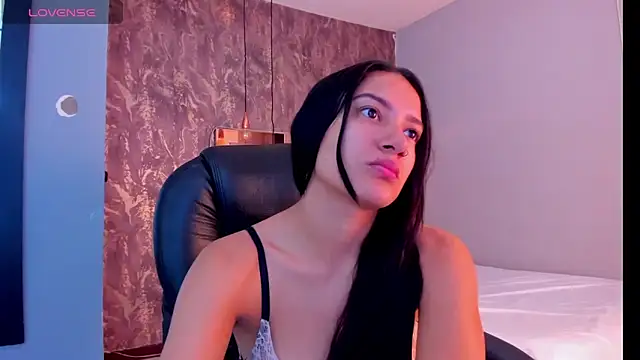 SKYLERWHIITEE online show from January 15, 2:38 am