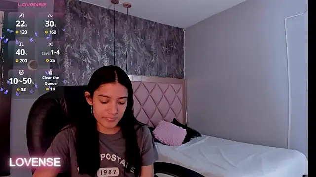 SKYLERWHIITEE online show from January 31, 3:09 am