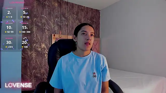 SKYLERWHIITEE online show from February 20, 3:45 am