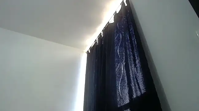 nicolle milf1978 online show from February 27, 7:58 pm