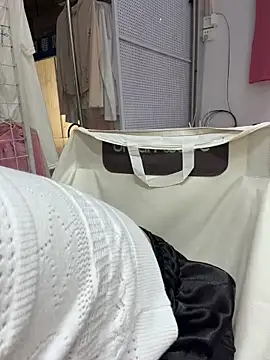 Selenaaaaa- online show from April 10, 5:56 am