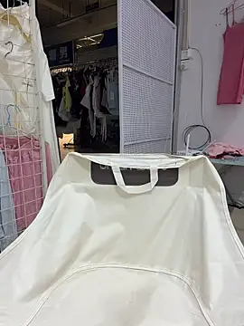 Selenaaaaa- online show from April 14, 5:57 am