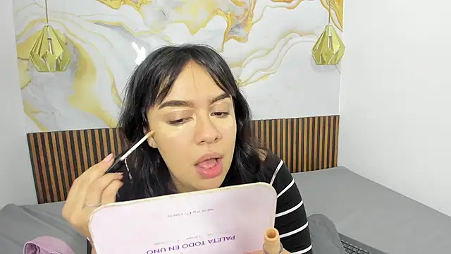 MelissaGilll online show from November 12, 7:35 pm