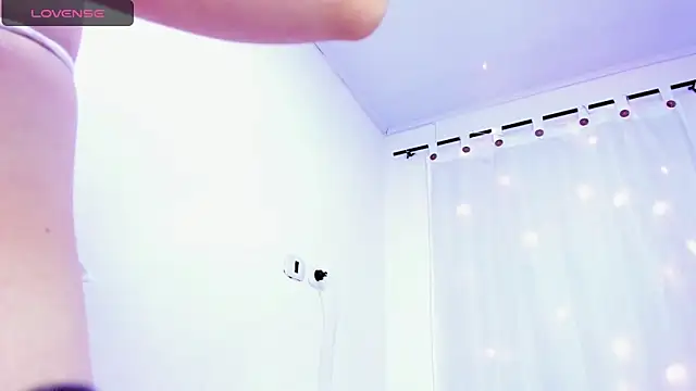 Aria uwu online show from February 4, 6:04 am