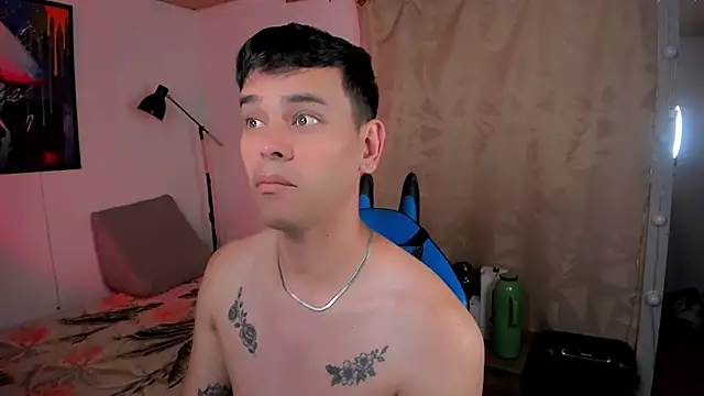 Snapshot of joe_jhon chatting on February 14, 1:18 pm joe jhon online show from February 14, 1:18 pm