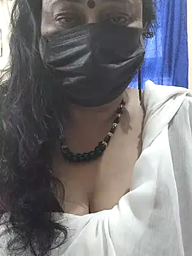 Snapshot of rekha_naier chatting on October 24, 9:28 am rekha naier online show from October 24, 9:28 am