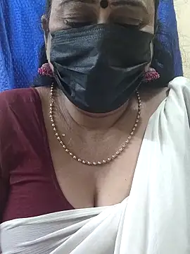 Snapshot of rekha_naier chatting on October 27, 5:28 pm rekha naier online show from October 27, 5:28 pm