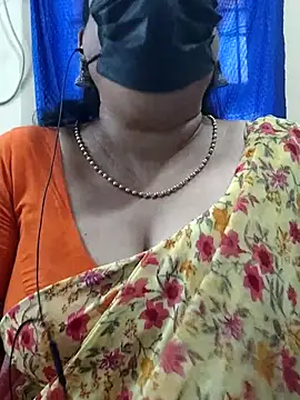 Snapshot of rekha_naier chatting on October 30, 6:04 am rekha naier online show from October 30, 6:04 am