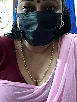 Snapshot of rekha_naier chatting on November 21, 7:18 am rekha naier online show from November 21, 7:18 am