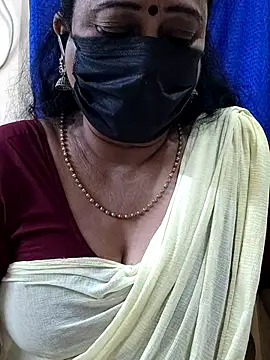 Snapshot of rekha_naier chatting on December 2, 5:52 pm rekha naier online show from December 2, 5:52 pm