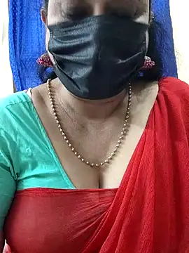 Snapshot of rekha_naier chatting on December 18, 10:32 am rekha naier online show from December 18, 10:32 am