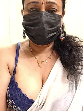 Snapshot of rekha_naier chatting on January 9, 2:03 am rekha naier online show from January 9, 2:03 am