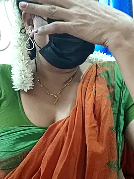 Snapshot of rekha_naier chatting on February 3, 4:54 am rekha naier online show from February 3, 4:54 am