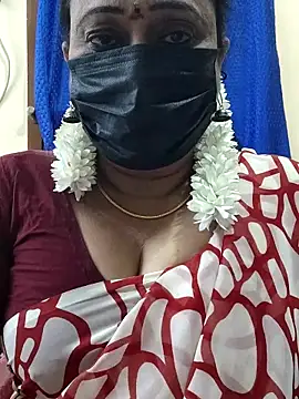 Snapshot of rekha_naier chatting on February 3, 5:29 pm rekha naier online show from February 3, 5:29 pm