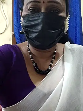 Snapshot of rekha_naier chatting on February 5, 5:17 pm rekha naier online show from February 5, 5:17 pm