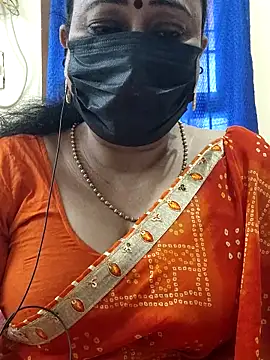 Snapshot of rekha_naier chatting on February 7, 6:06 am rekha naier online show from February 7, 6:06 am