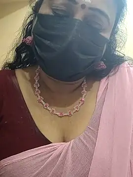 Snapshot of rekha_naier chatting on February 15, 8:57 am rekha naier online show from February 15, 8:57 am