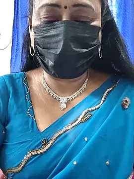 Snapshot of rekha_naier chatting on March 22, 4:38 am rekha naier online show from March 22, 4:38 am