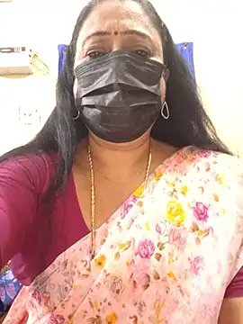 Snapshot of rekha_naier chatting on June 6, 5:28 pm rekha naier online show from June 6, 5:28 pm