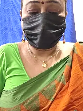 Snapshot of rekha_naier chatting on June 17, 12:18 pm rekha naier online show from June 17, 12:18 pm