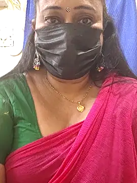 Snapshot of rekha_naier chatting on June 18, 5:17 pm rekha naier online show from June 18, 5:17 pm